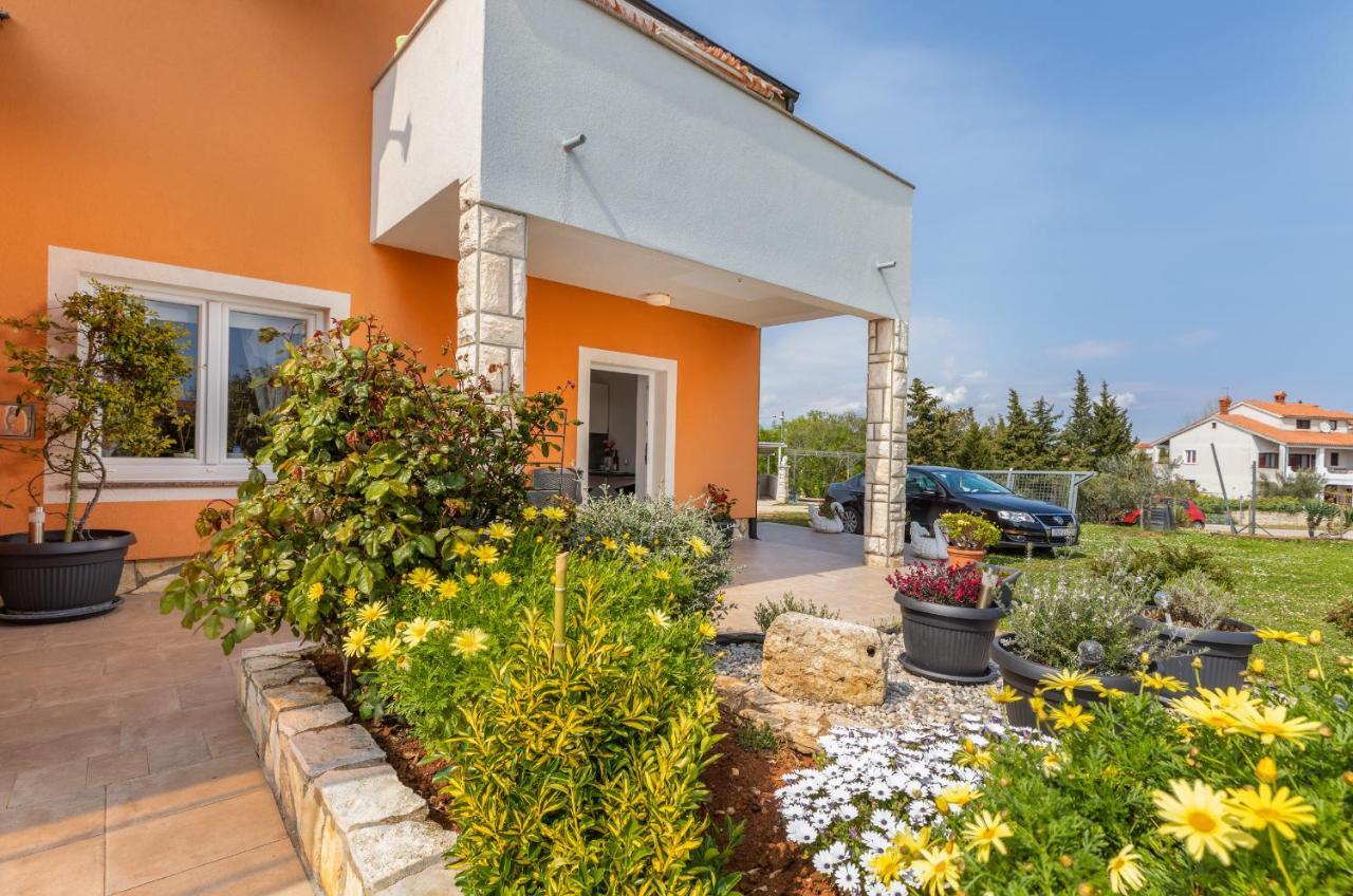 Apartmani Magdalena Pula Exterior photo