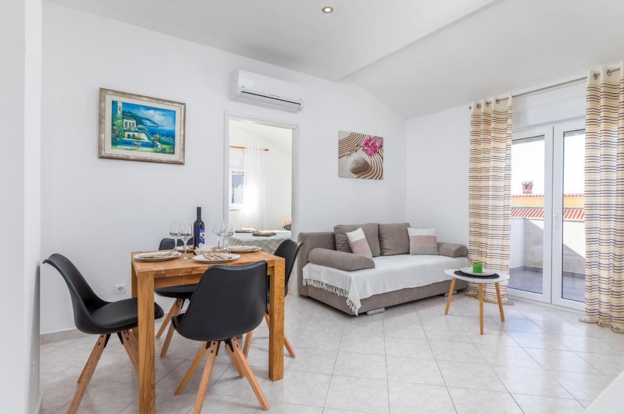 Apartmani Magdalena Pula Exterior photo