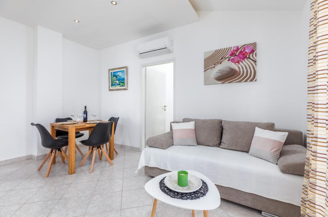 Apartmani Magdalena Pula Exterior photo